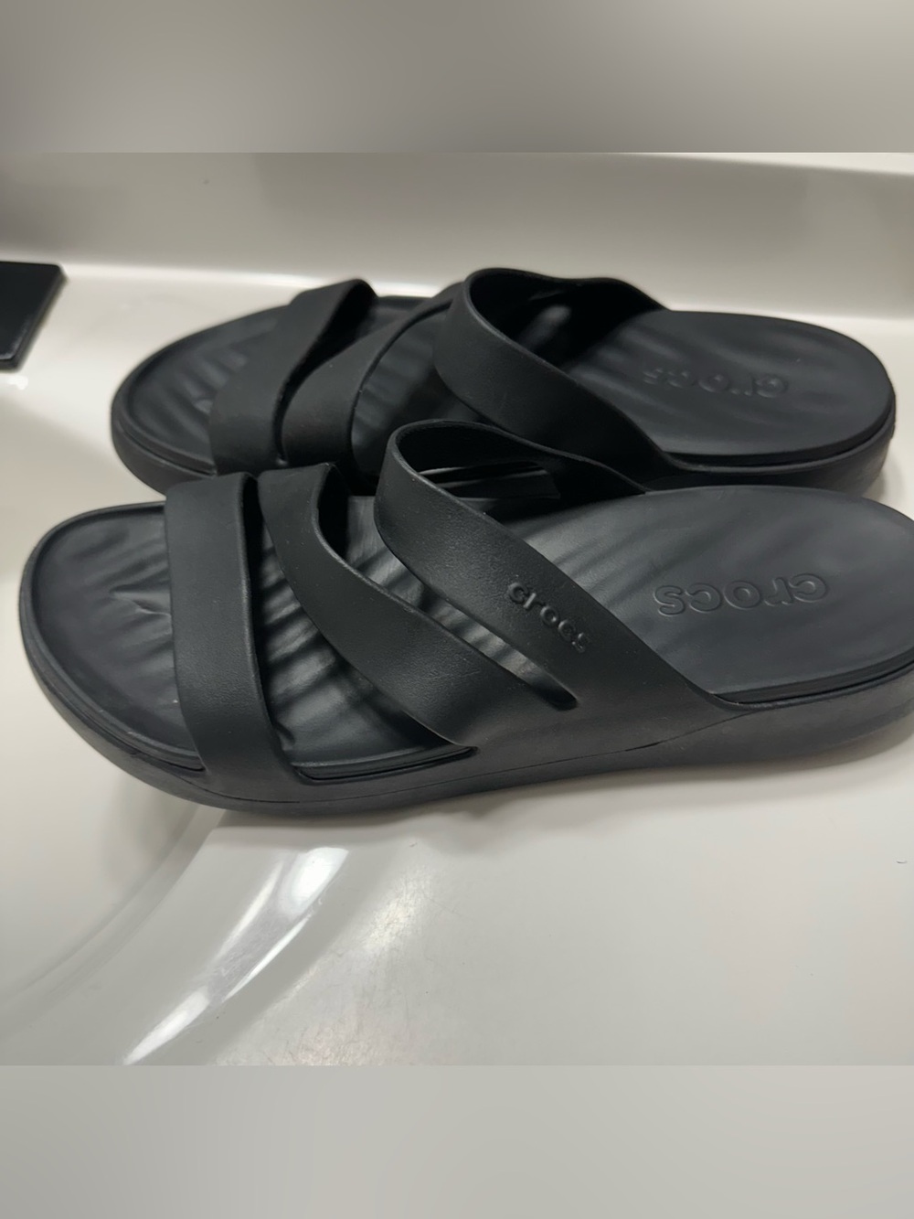 Crocs Women's Getaway Strappy Sandals - Picture 8 of 8